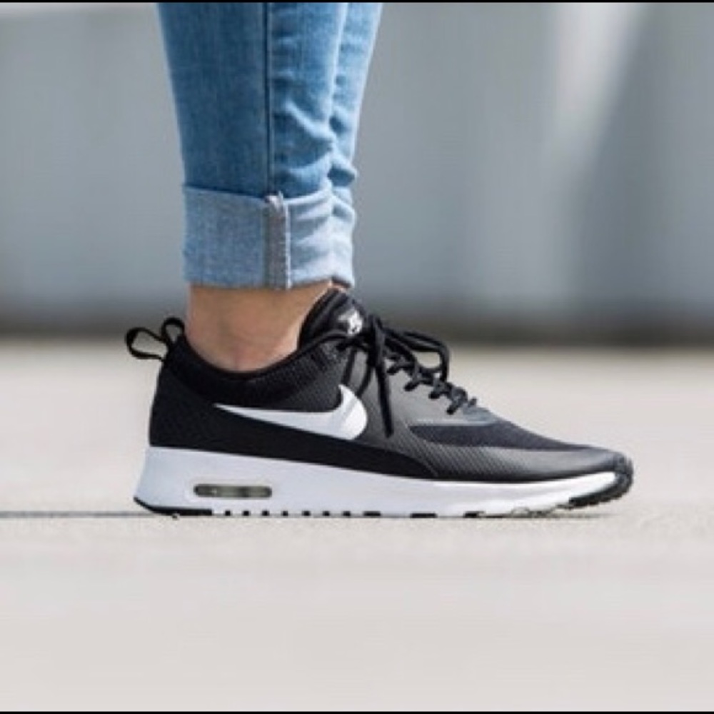 ⬇️ $95 NWT Nike Air Max Thea, Black